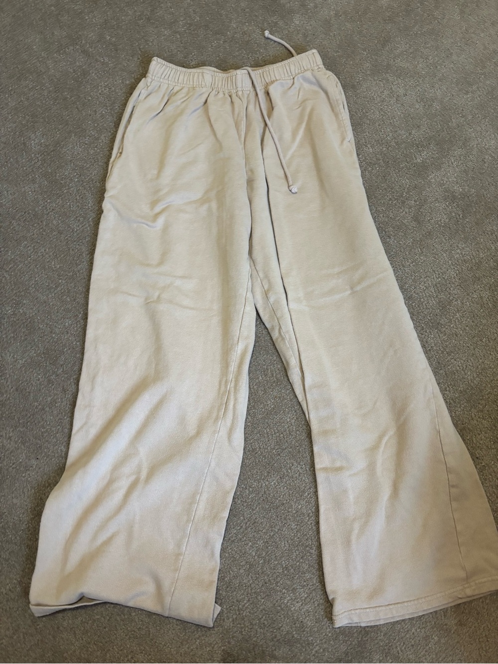 Universal Thread Beige Straight-Leg Drawstring Pants